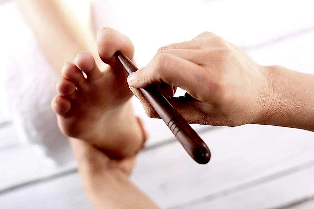 Thai Foot Reflexology - Adonis Men’s Grooming Salon Thai Foot Reflexology
